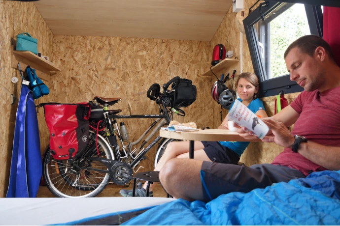 rangement vélo hébergement cyclo